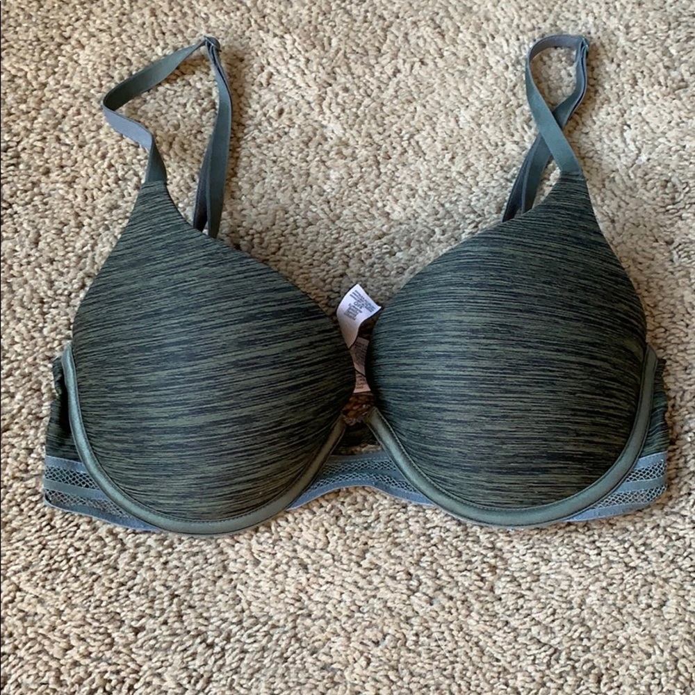 Victoria’s Secret bra